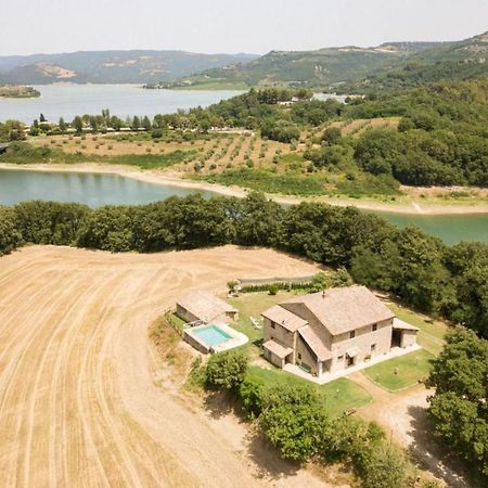 Casale Al Lago Con Piscina E Sauna Corbara  Extérieur photo