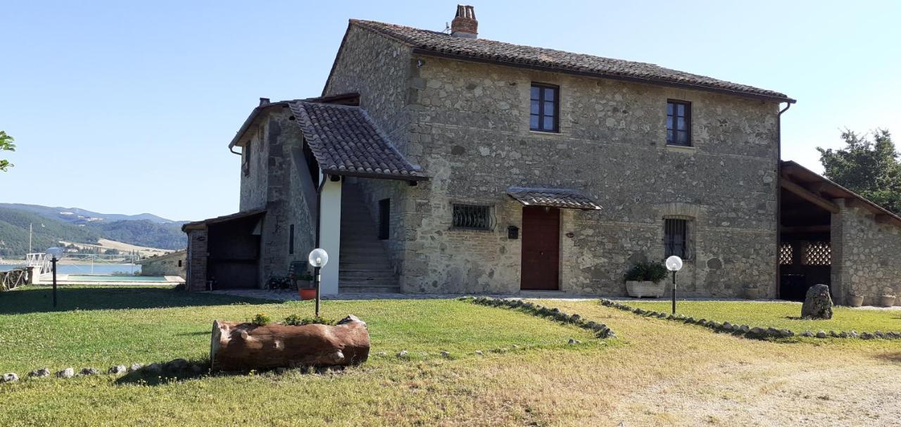 Casale Al Lago Con Piscina E Sauna Corbara  Extérieur photo