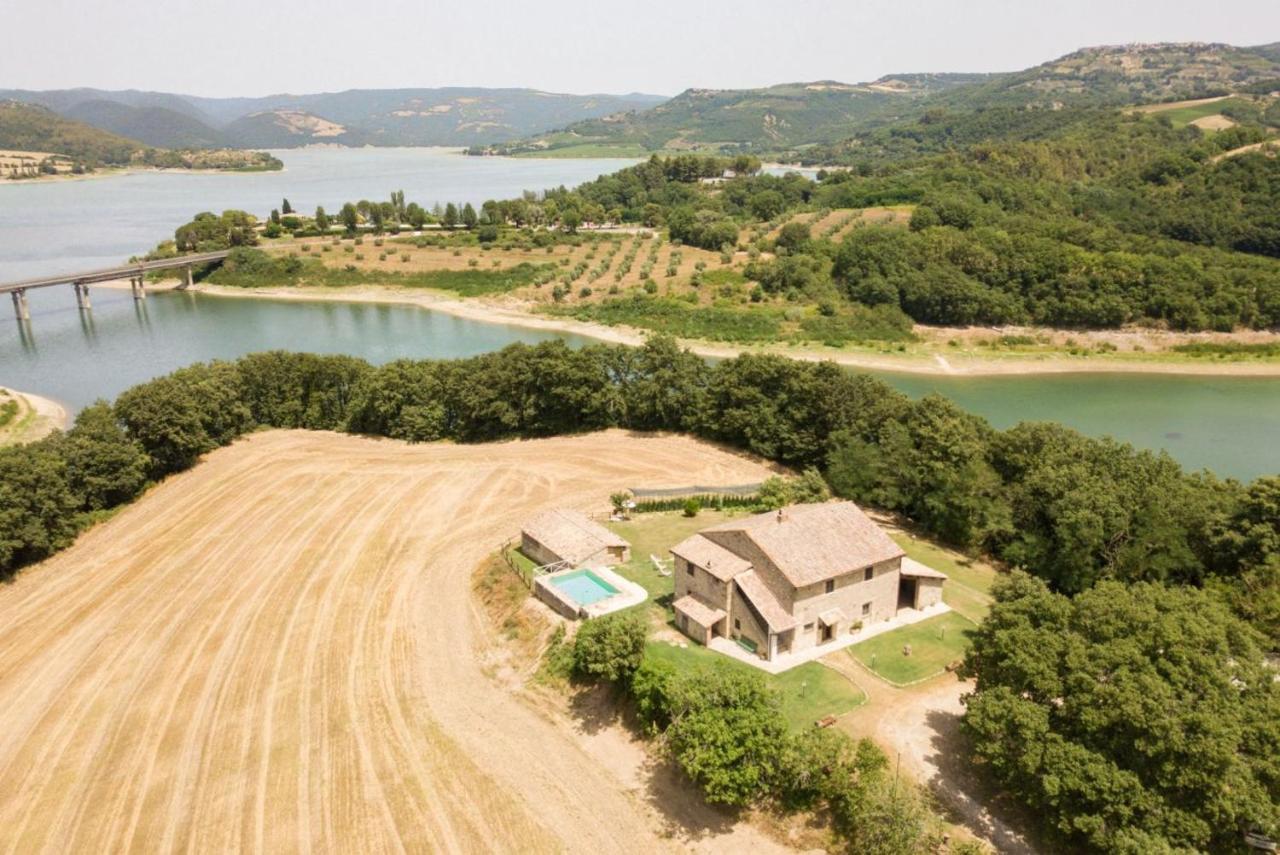 Casale Al Lago Con Piscina E Sauna Corbara  Extérieur photo